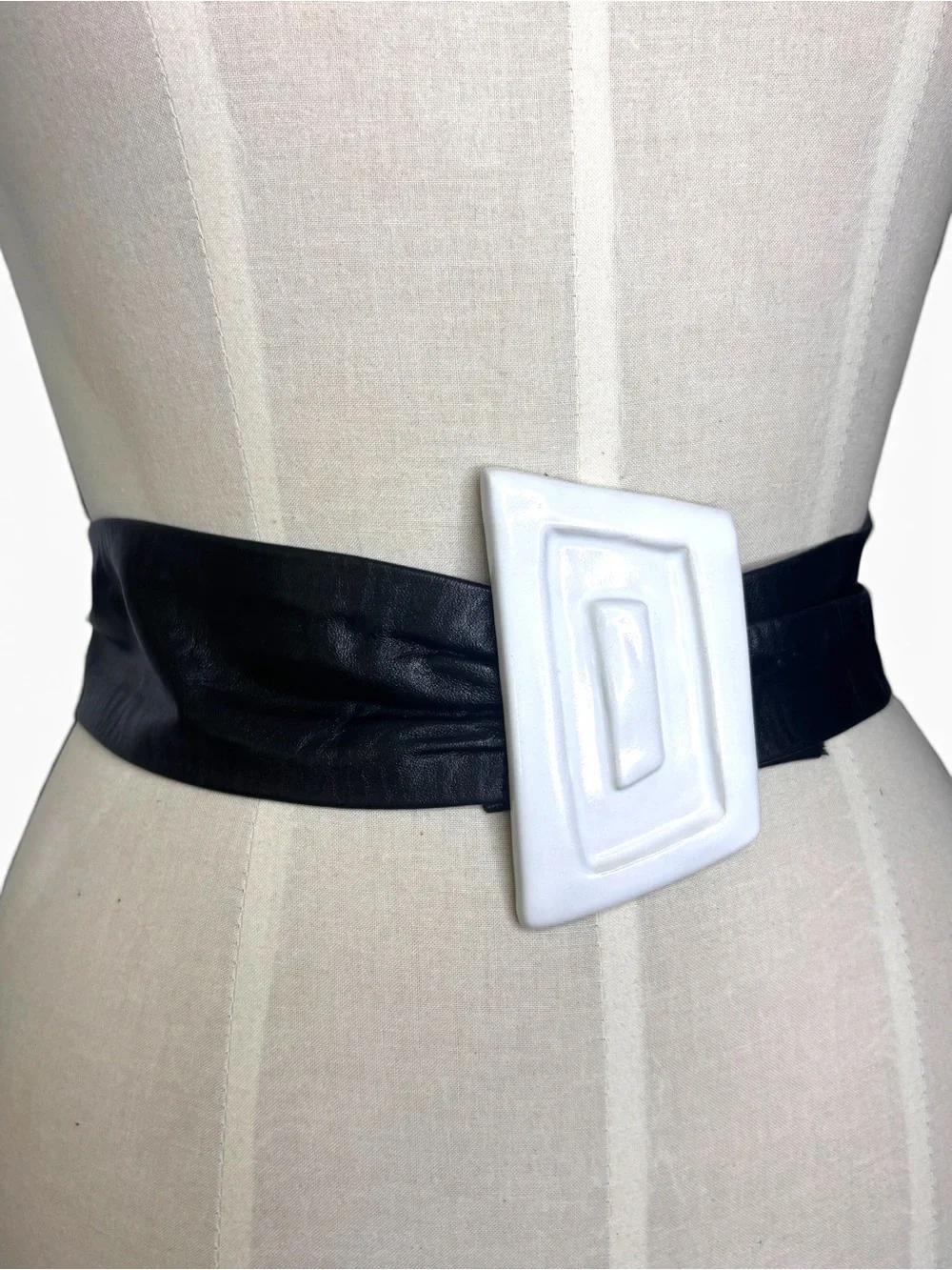 Vintage‎ Carol Halmy Black Leather Adjustable Belt with White Geometric Buckle